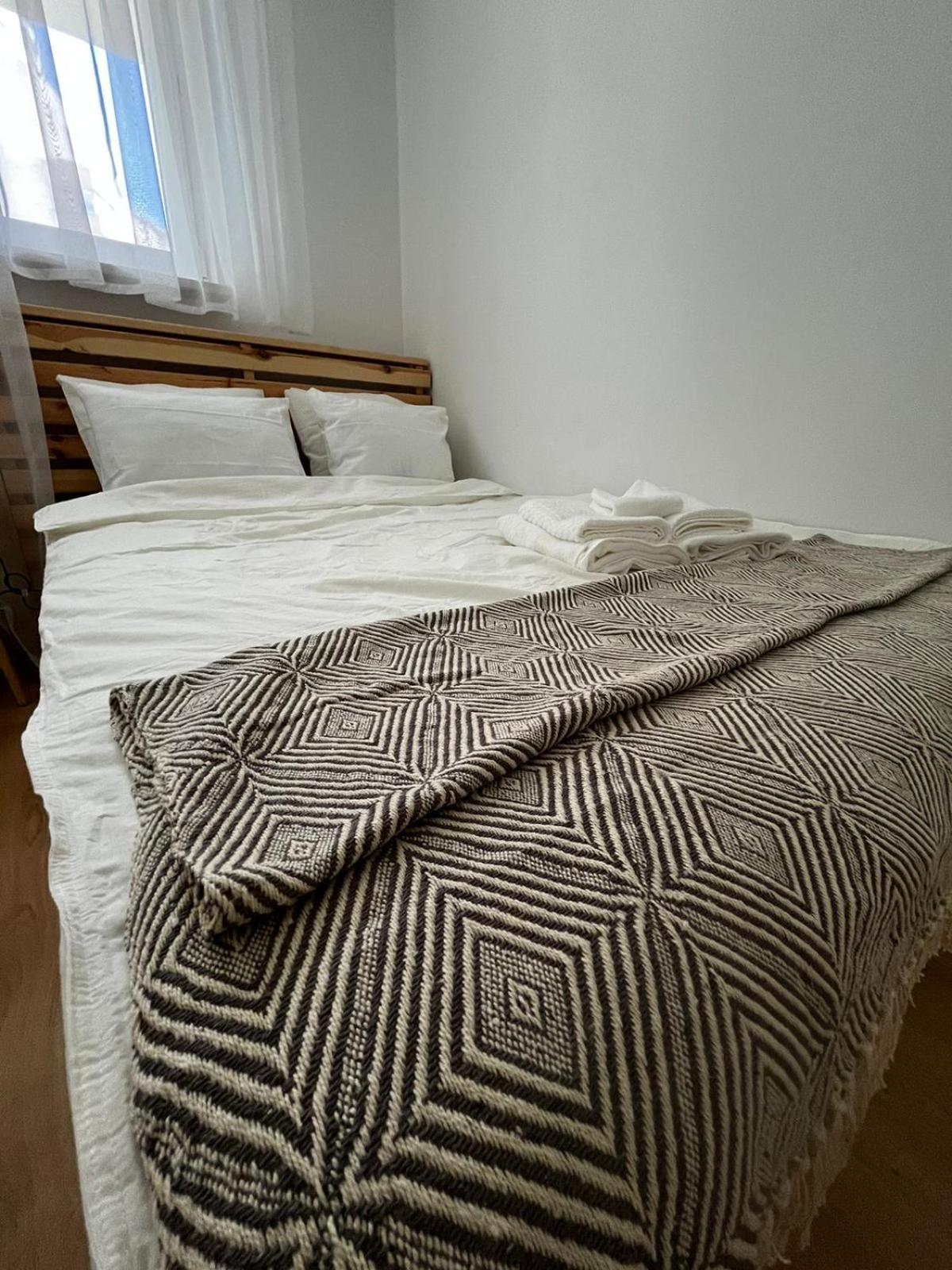 Апартаменти Apartament Mila - Muzeum Polin Варшава Екстер'єр фото